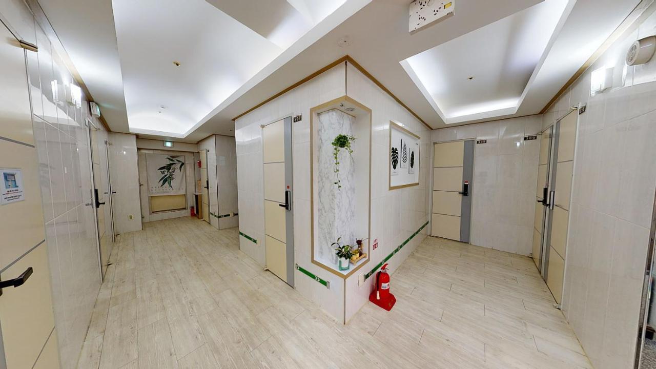 Inn Open House Apgujeong-rodeo ,cony Seoul