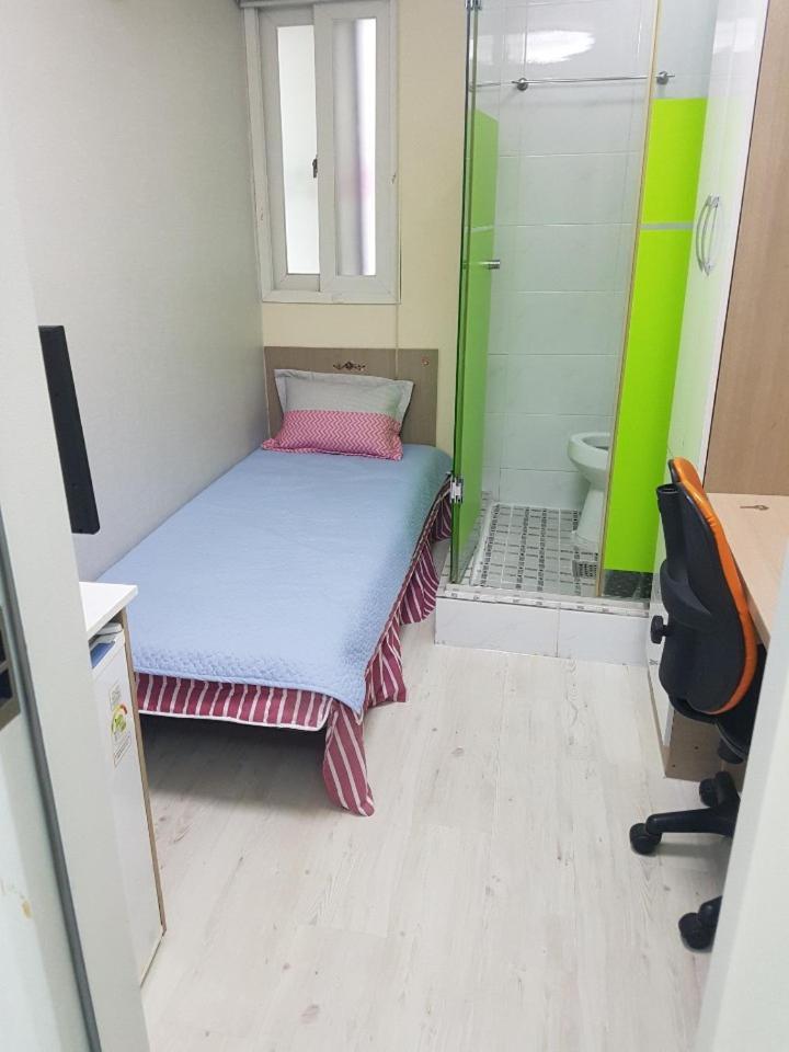 Open House Apgujeong-rodeo ,cony 2*